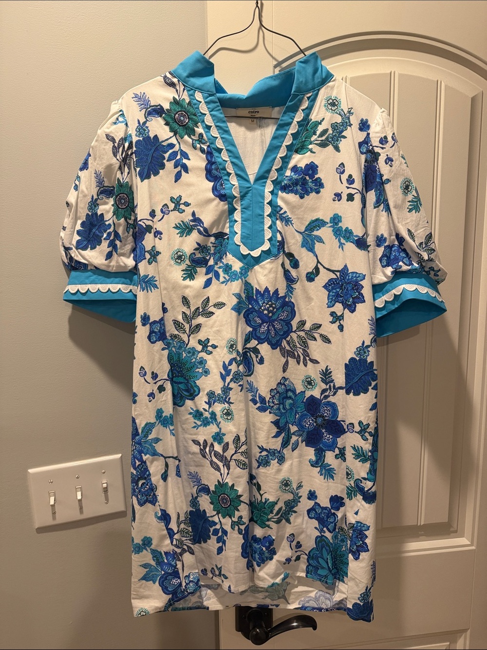 entro White and blue floral dress